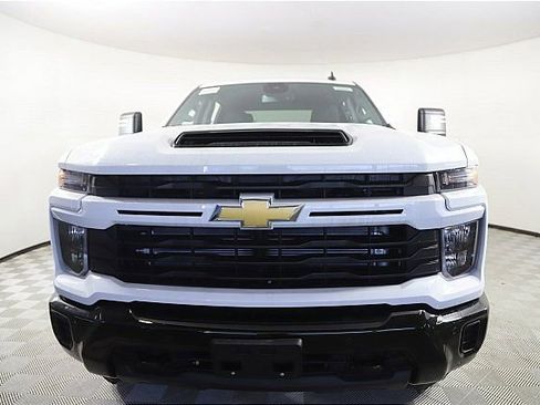 New 2025 Chevrolet Silverado 2500 Custom w/ Custom Value Package image 2