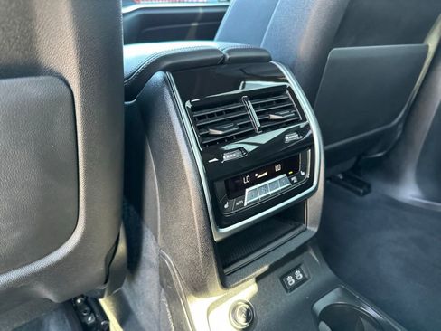 Certified 2023 BMW X7 xDrive40i w/ M Sport Package image 26