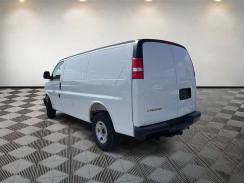 New 2026 Chevrolet Express 3500 w/ Driver Convenience Package RWD image 7