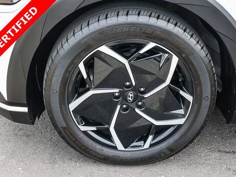 Certified 2024 Hyundai Ioniq 5 SEL RWD image 9