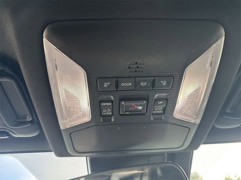 Used 2023 Toyota RAV4 SE image 19