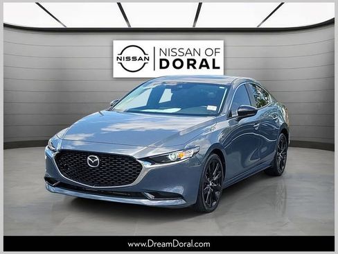 Used 2022 MAZDA MAZDA3 s FWD image 1