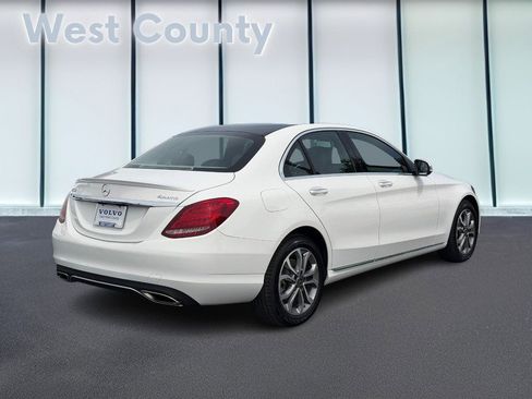 Used 2017 Mercedes-Benz C 300 4MATIC Sedan image 4
