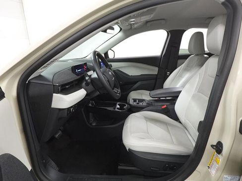 Used 2025 Ford Mustang Mach-E Premium AWD/4WD image 25