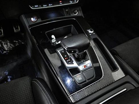 Used 2022 Audi SQ5 Premium w/ Convenience Package image 12