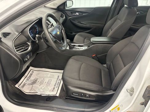 Used 2022 Chevrolet Malibu LT FWD image 39