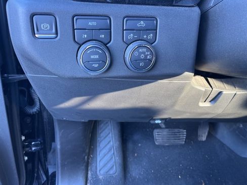 Used 2022 Chevrolet Silverado 1500 RST w/ Redline Edition image 27