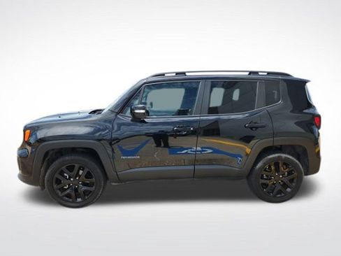 Used 2023 Jeep Renegade Altitude w/ Sun/Sound Group AWD/4WD image 5