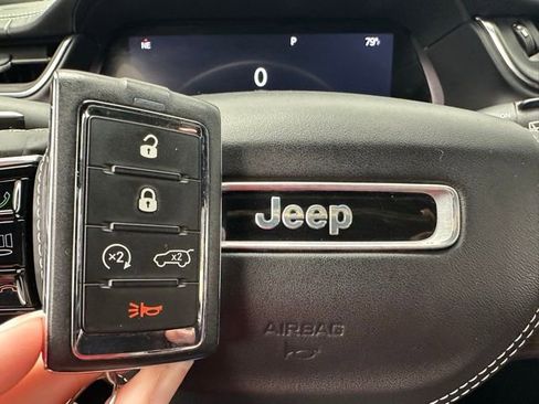 Used 2022 Jeep Grand Cherokee L Overland w/ Luxury Tech Group IV image 74