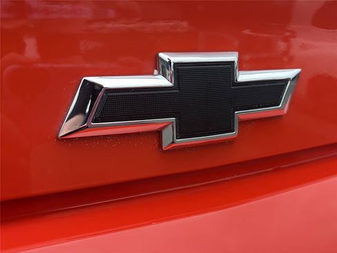 Used 2020 Chevrolet Camaro SS RWD image 27