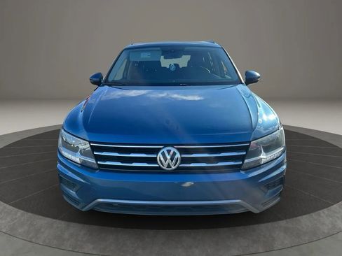 Used 2019 Volkswagen Tiguan SE w/ Panoramic Sunroof Package image 19