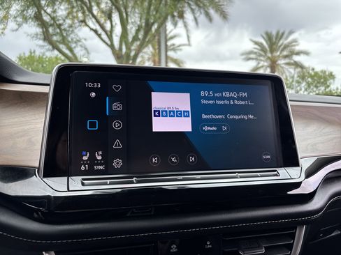 Used 2024 Volkswagen Atlas SE image 21