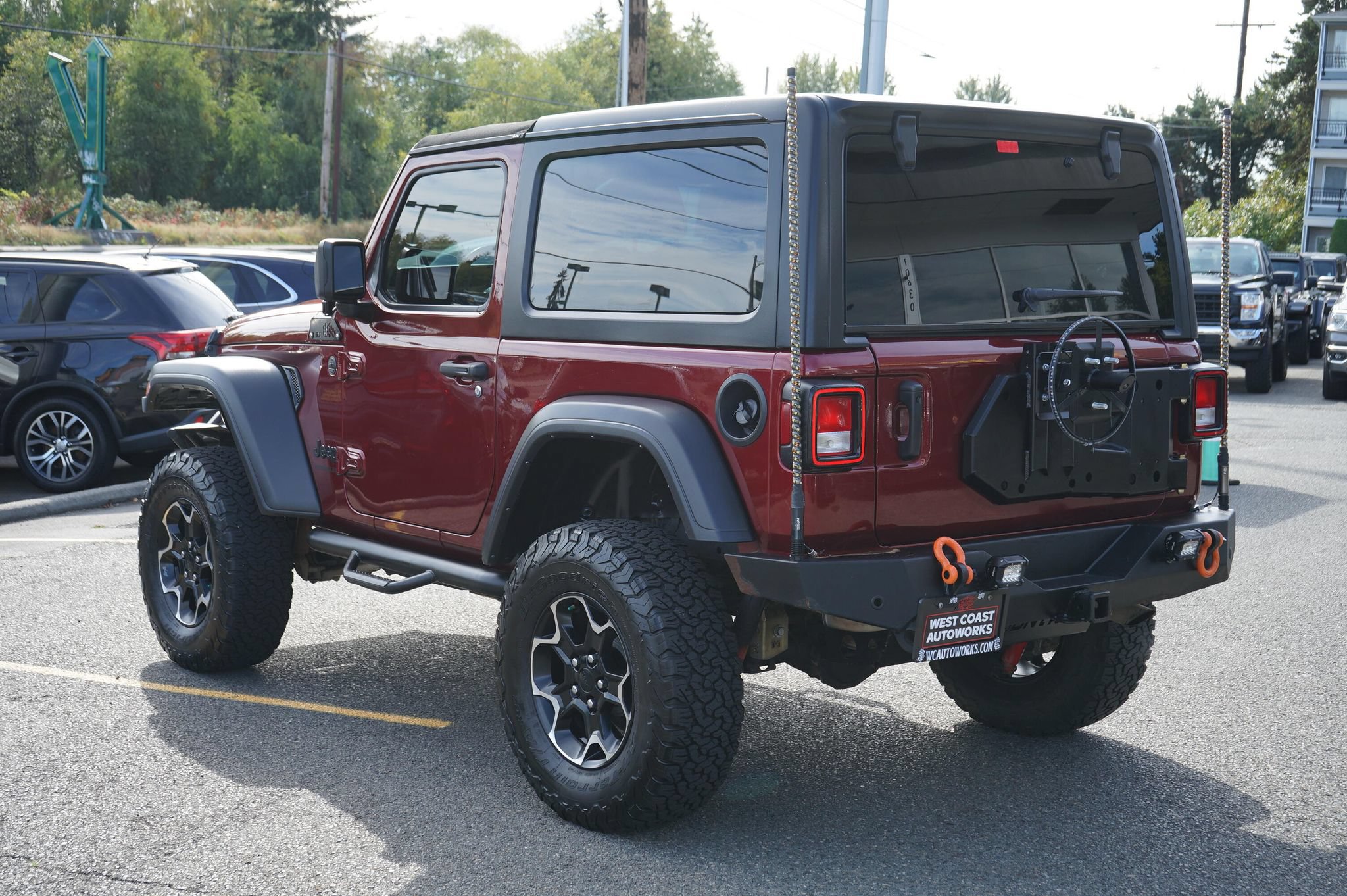 Used 2022 Jeep Wrangler Sport AWD/4WD image 3