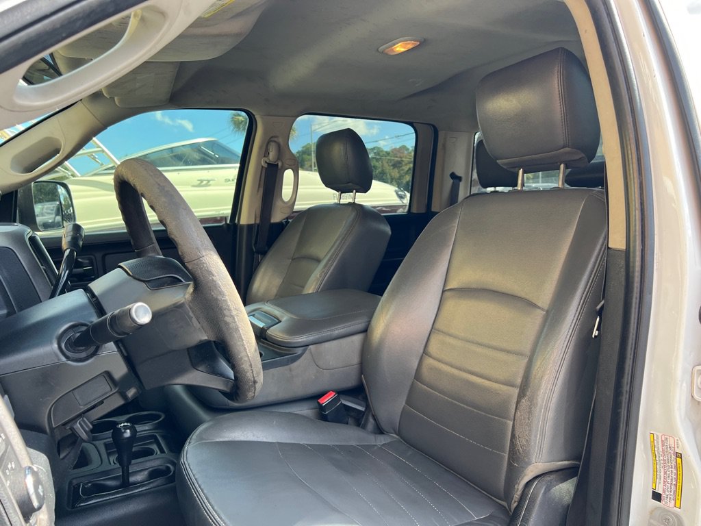 Used 2017 RAM 3500 Tradesman w/ Chrome Appearance Group AWD/4WD image 28