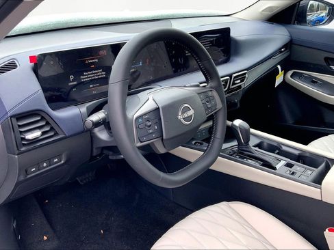 New 2026 Nissan Sentra SL w/ Floor Mat Package FWD image 8