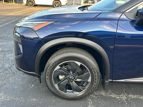Certified 2025 Nissan Rogue SV AWD/4WD image 8