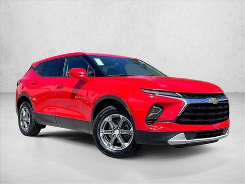 Used 2023 Chevrolet Blazer LT FWD image 12