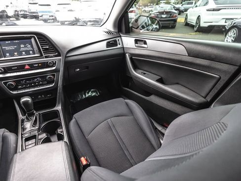 Used 2019 Hyundai Sonata SEL w/ Tech Package 02 FWD image 22