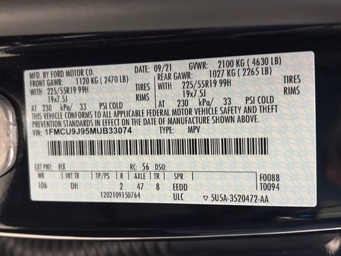 Certified 2021 Ford Escape Titanium w/ Titanium Elite Package image 9