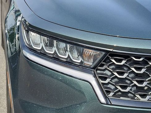 Certified 2023 Kia Sorento S w/ Panoramic Sunroof Package image 9