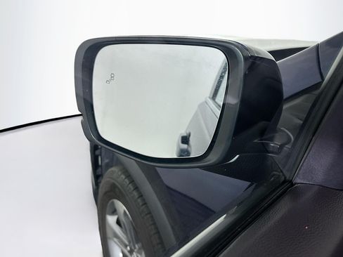Used 2025 Honda Pilot EX-L image 16