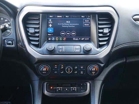 Used 2022 GMC Acadia AT4 image 18