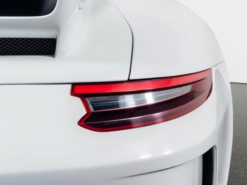 Used 2018 Porsche 911 GT3 w/ Sport Chrono Package RWD image 13