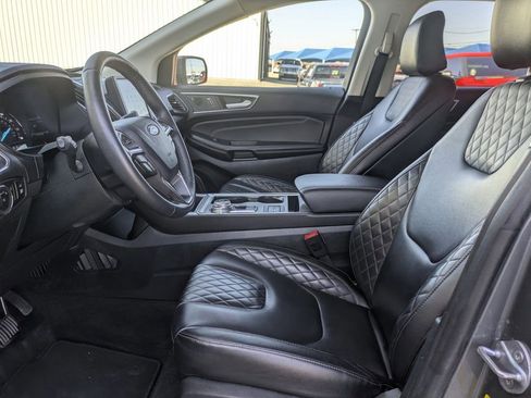 Used 2024 Ford Edge Titanium image 28