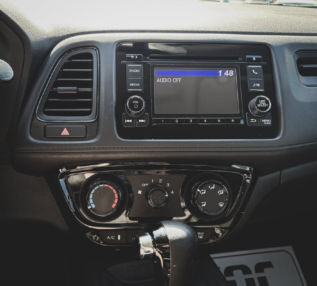 Used 2022 Honda HR-V LX image 12
