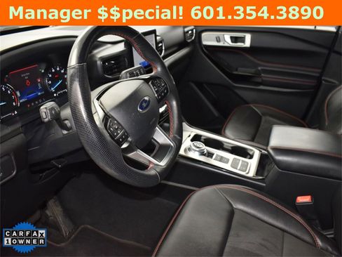 Used 2022 Ford Explorer ST-Line w/ Class IV Trailer Tow Package image 3