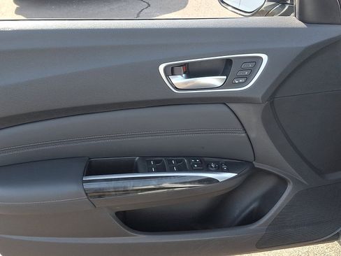 Used 2018 Acura TLX V6 image 12