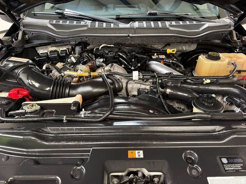 Used 2017 Ford F250 Platinum w/ Platinum Ultimate Package AWD/4WD image 55