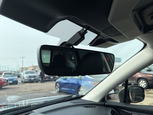 Used 2023 Subaru Forester Limited image 26