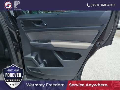 Used 2023 Volkswagen Atlas SE w/ Panoramic Sunroof Package FWD image 33