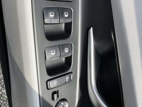New 2026 Hyundai Elantra Limited w/ Cargo Package FWD image 32