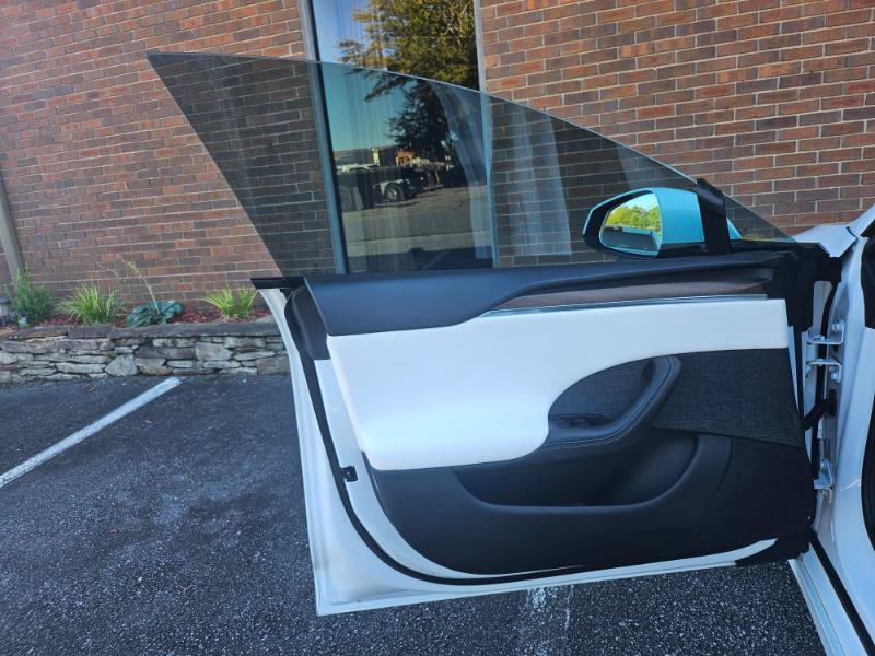 Used 2023 Tesla Model S AWD/4WD image 35