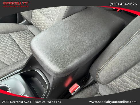 Used 2018 Chevrolet Equinox LT AWD/4WD image 30