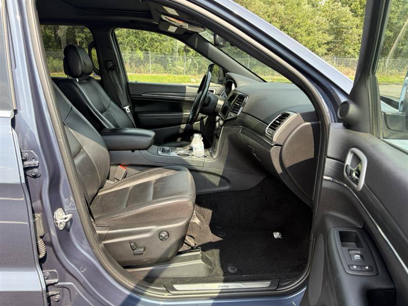 Used 2021 Jeep Grand Cherokee Limited AWD/4WD image 5