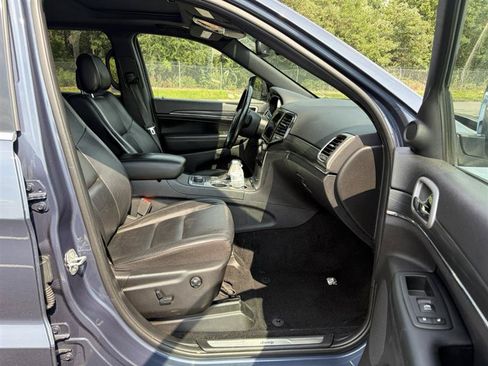 Used 2021 Jeep Grand Cherokee Limited AWD/4WD image 5