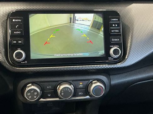 Used 2024 Nissan Kicks SV image 4