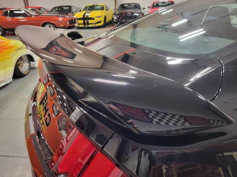 Used 2017 Ford Mustang Shelby GT350R w/ GT350R Equipment Group 920A image 8