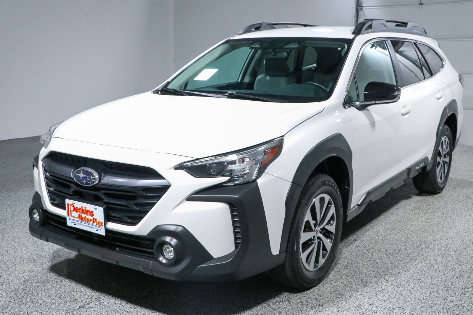 Used 2024 Subaru Outback Premium AWD/4WD image 30