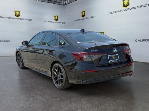 Used 2025 Honda Civic Sport image 3