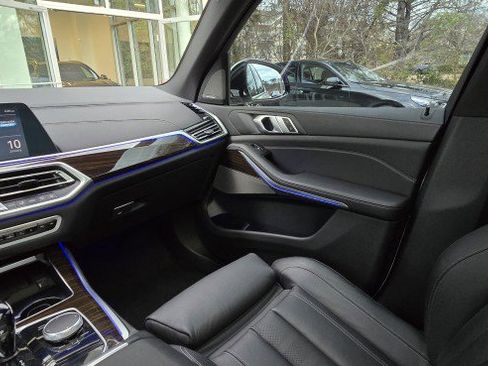Used 2020 BMW X5 xDrive40i w/ Executive Package image 23