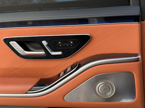 Used 2022 Mercedes-Benz S 580 S 580 image 16