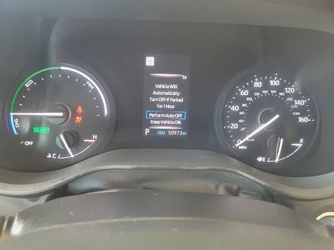 Used 2023 Toyota Sienna XLE image 24