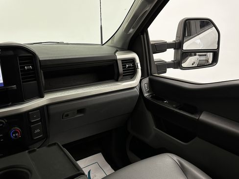 Used 2023 Ford F250 XL w/ FX4 Off-Road Package image 28
