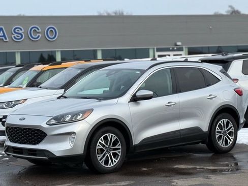 Used 2020 Ford Escape SEL image 30