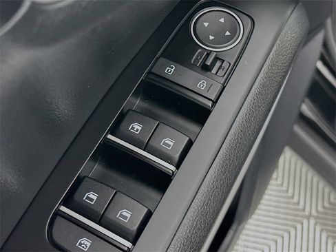 Used 2024 Kia Soul LX w/ Option Group 015 image 18