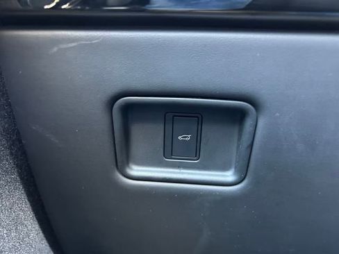 Used 2024 Land Rover Range Rover Sport Dynamic SE image 27